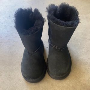 Bailey bow 8t brand new never worn Uggs